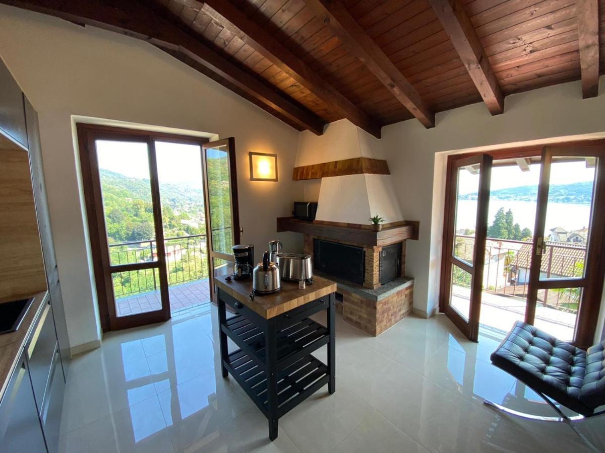 Apartmán Penthouse Andrea Meina Exteriér fotografie